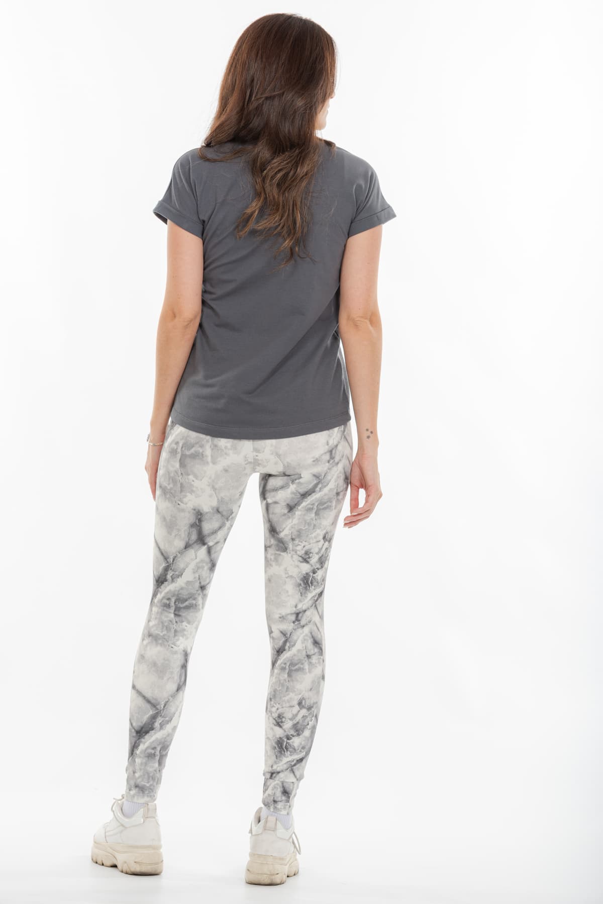 Camiseta Básica Gris Entallada